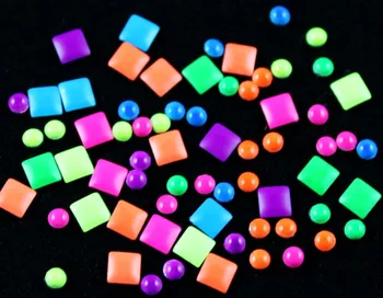 1 Dėžutė Kvadratinė Kniedės Nagų Smeigės Cirkonio 2mm 4mm Liuminescencinės neot spalvos Apdailos Varantys Manikiūro 3D Nagų Dailė Apdaila