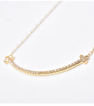 18k Au750 gold necklace and use moissanite