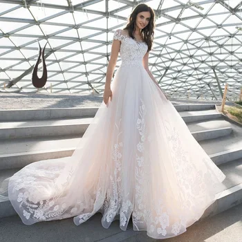 A-Line Tiulio Vestuvių Suknelės 2021 Vien O-Kaklo Bžūp Rankovėmis Nėrinių Appliques Karoliukai Puošnus Ilgas Nuotakos Suknelė Valymo Traukinio Mygtuką 