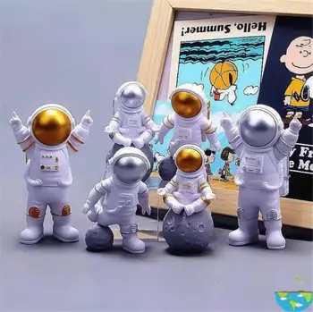 Astronautas Apdailos Kūrybos Namų Mielas Darbalaukio Ornamentu Pergalės/Meditacija/Kicking Astronautas Namų Biuro Dekoras Vaikų Dovanų